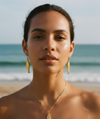 Sinfonía del Mar | Conjunto de collar y pendientes de oro 