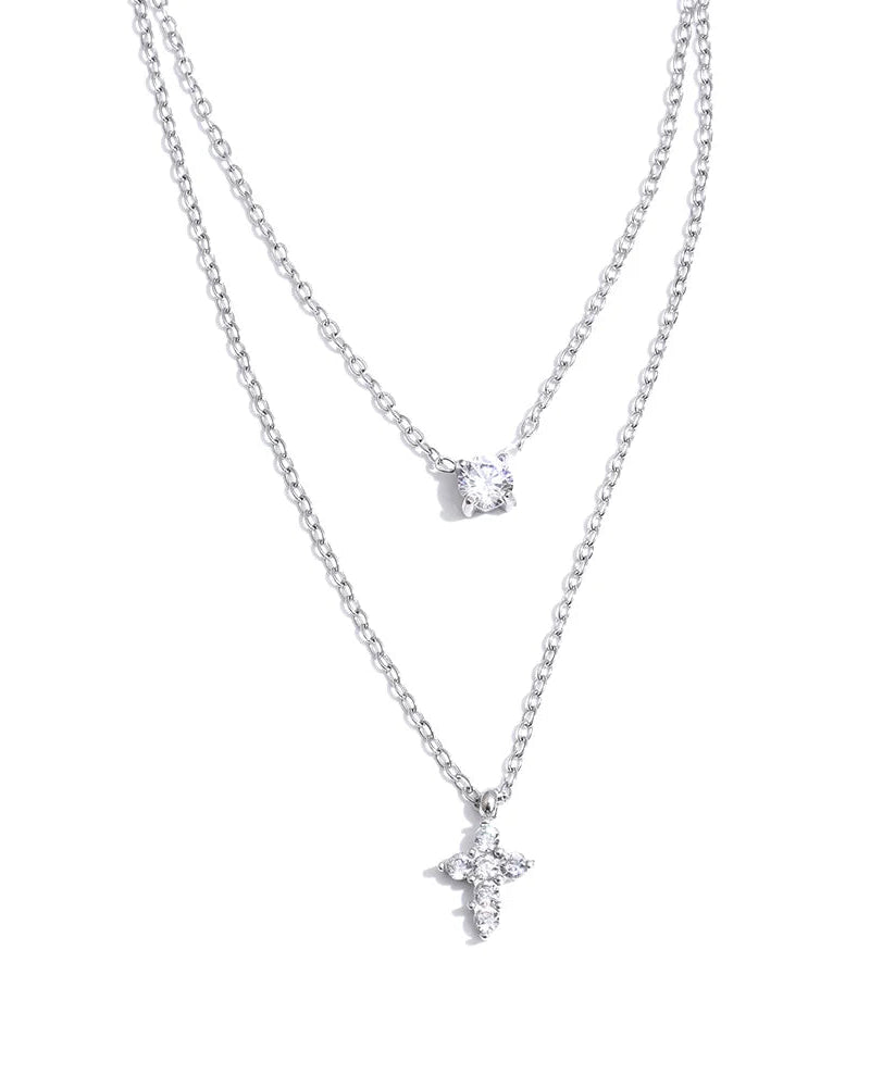 Collier croix double rang intemporel