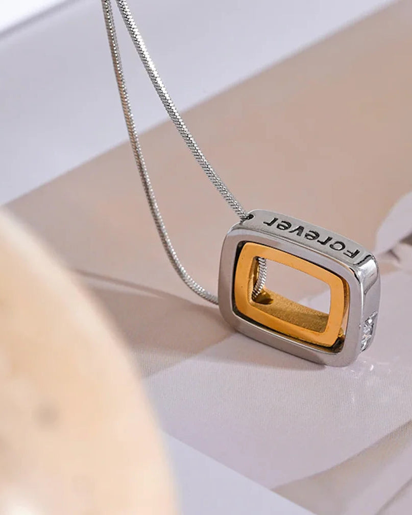 PROMESSE SILENCIEUSE | Collier symbolique bicolore gravé - Pour elle et lui