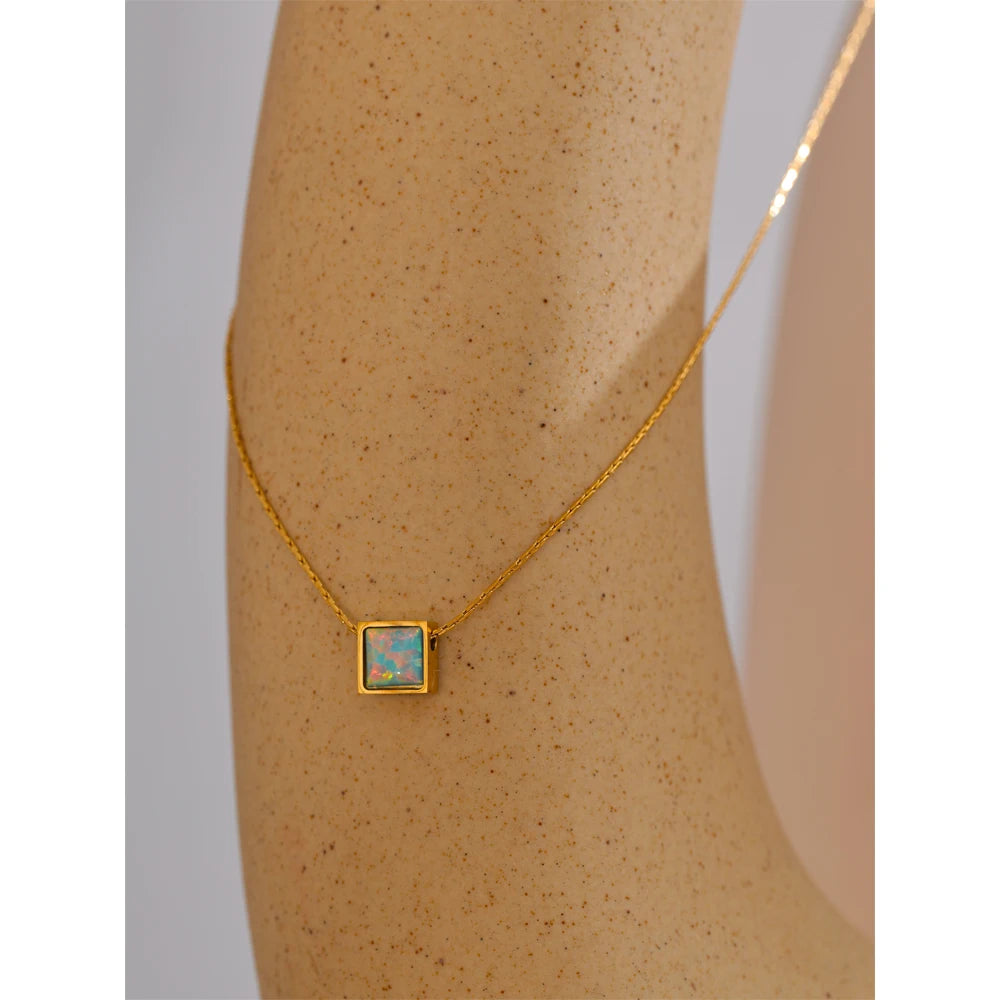 Opal Stone Necklace | Natural Stone & 18K Gold PVD