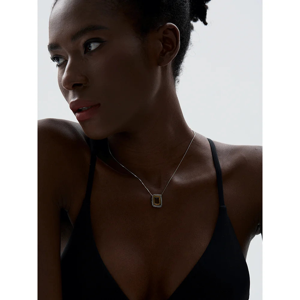 PROMESSE SILENCIEUSE | Collier symbolique bicolore gravé - Pour elle et lui