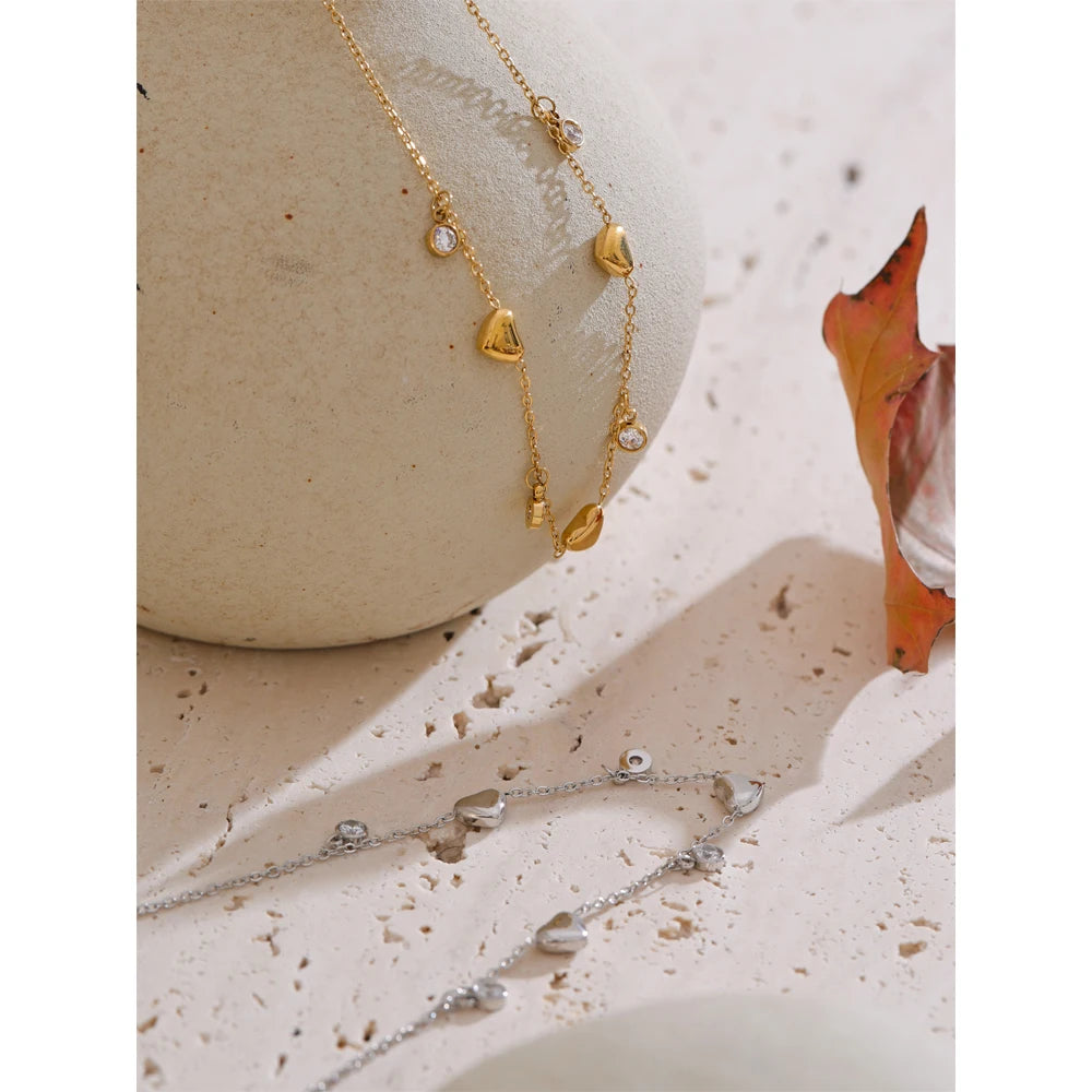 AMORÉ | Romantic Heart & Zirconia Drop Necklace